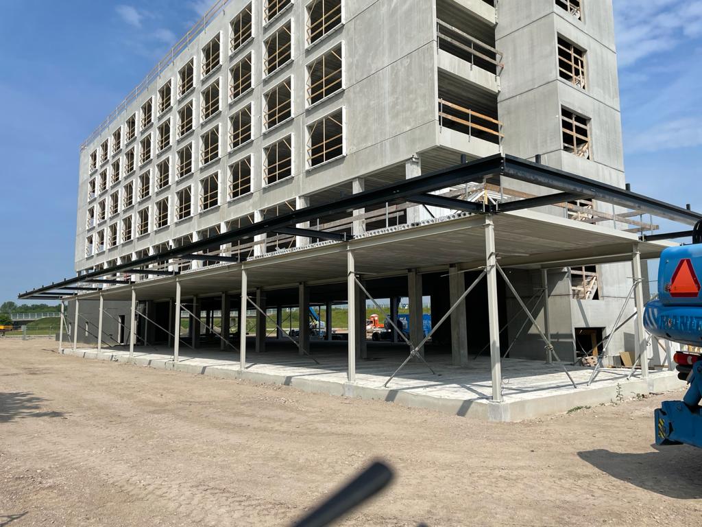 Luifels ProHuis Hotel te Breda gemonteerd!