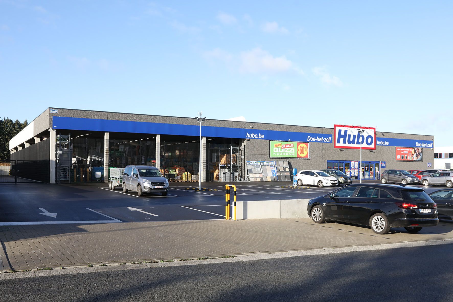 Willy Naessens - B&acirc;timents Industriels - DC Invent