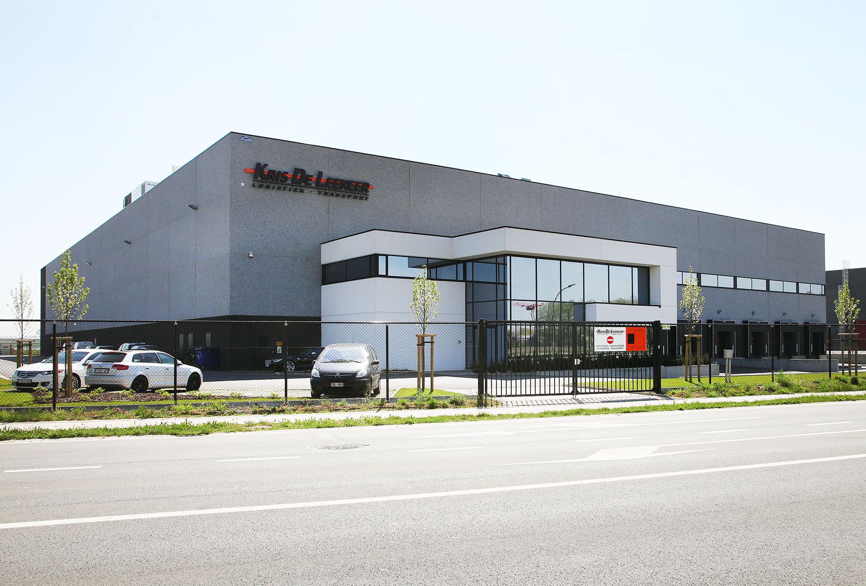 Willy Naessens - Industriebouw - De Leeneer