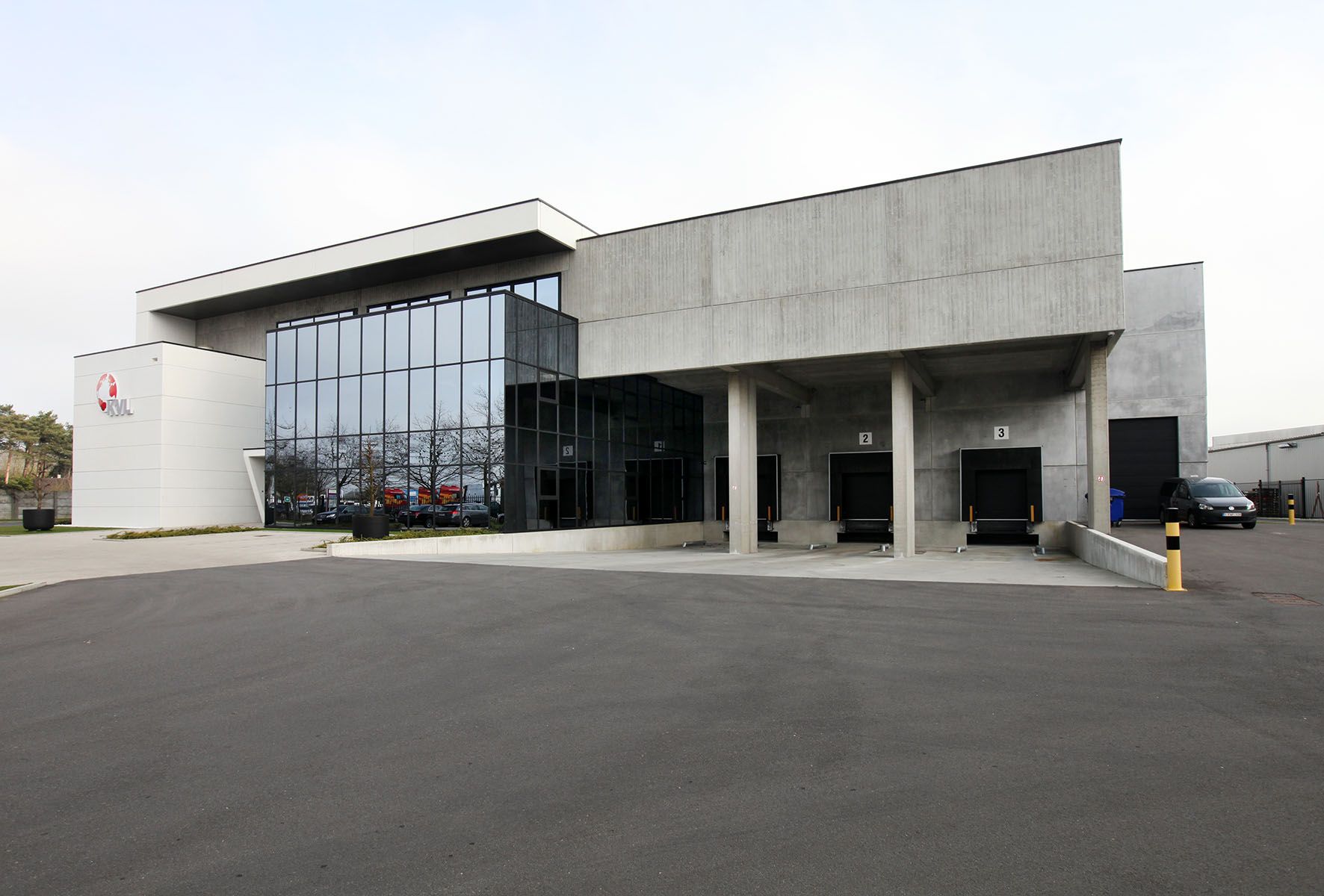 Willy Naessens - Industriebouw - KVL Holding